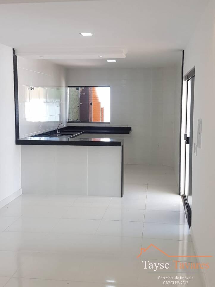 Casa à venda com 3 quartos, 119m² - Foto 11