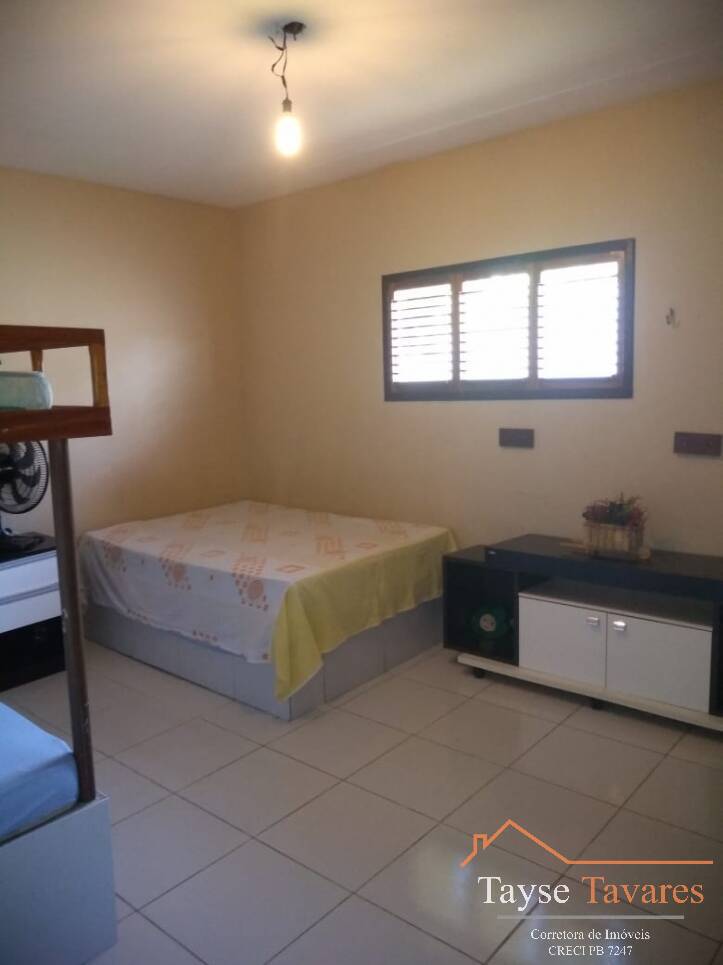 Casa à venda com 4 quartos, 220m² - Foto 12