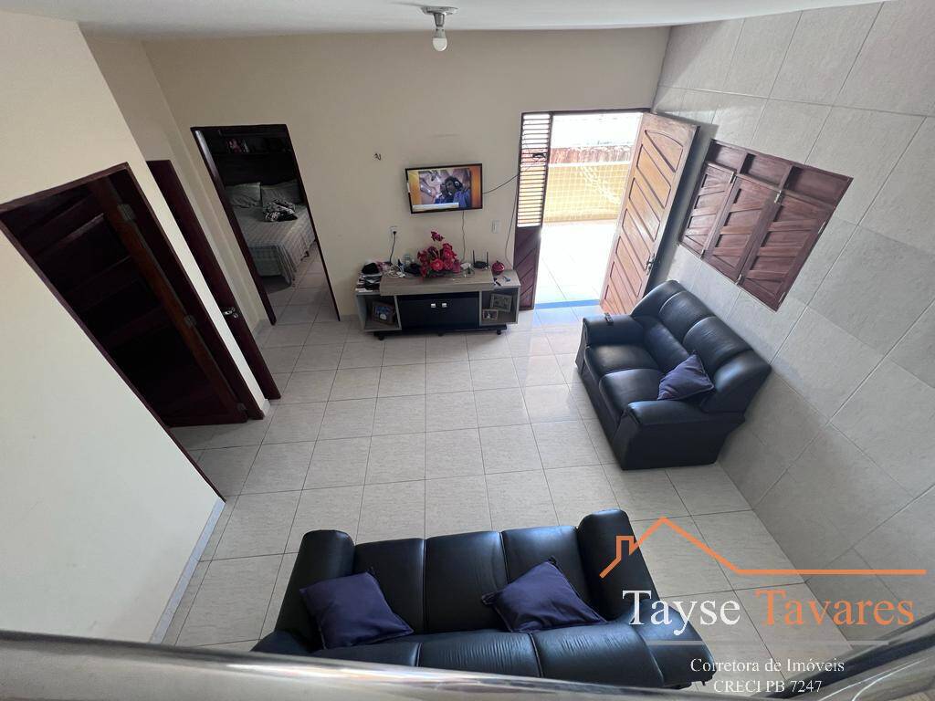 Casa à venda com 3 quartos, 216m² - Foto 14